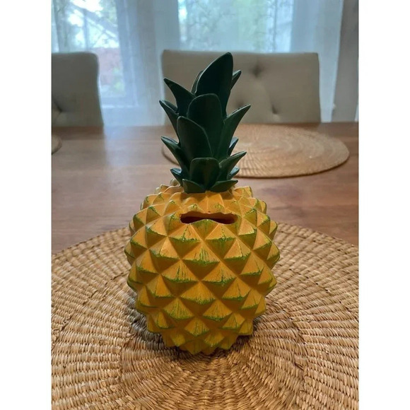 Pineapple Coin Bank - Picture 1 of 5